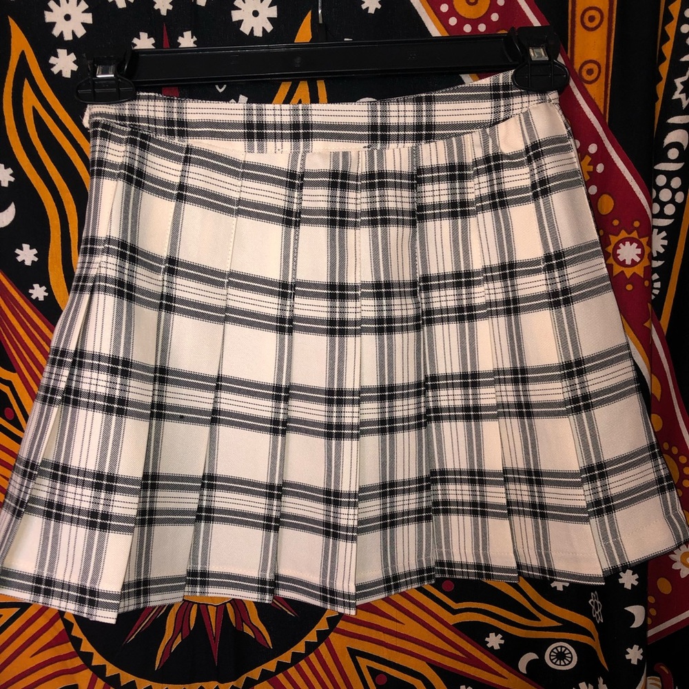 UO Cream & Black Plaid Pleated Skirt